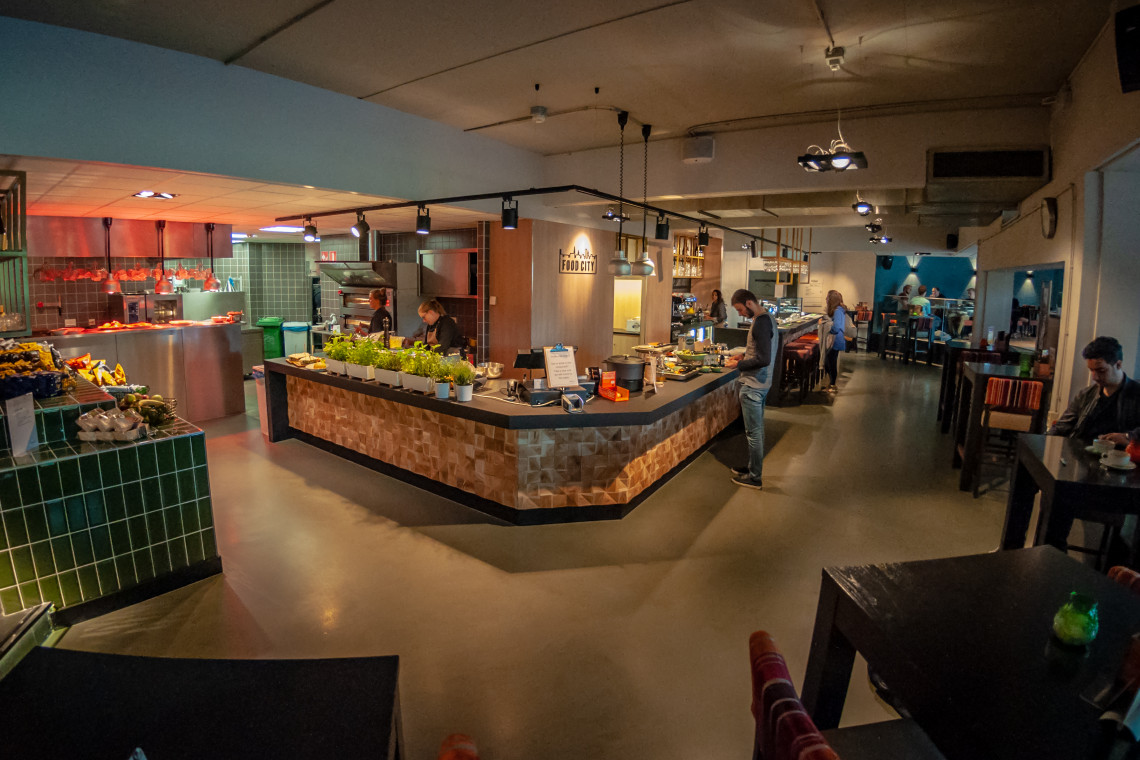 Theatercafé You are not in a cafeteria anymore UToday