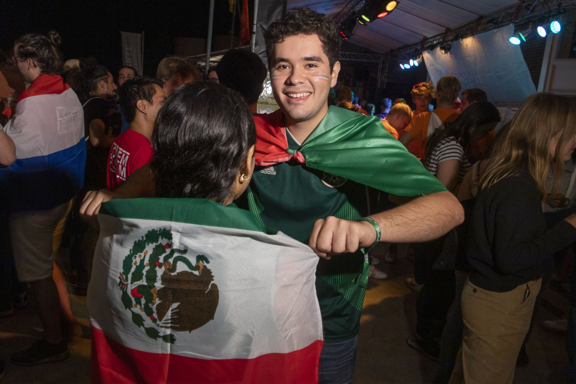 Archiefbeeld U-Today: De 'Bring your Flag Party' tijdens de Kick-In van 2022.