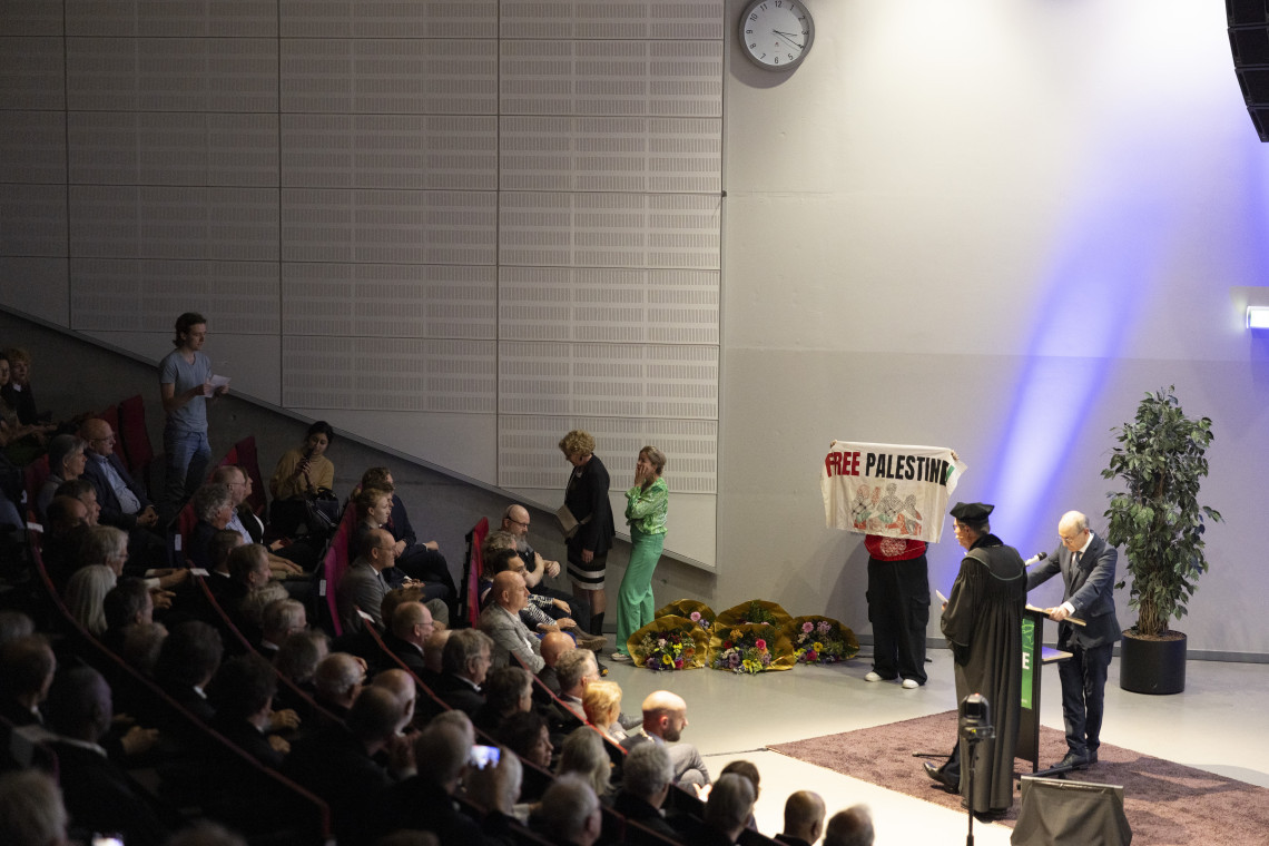 Ter illustratie: een actie van pro-Palestinademonstraten op de dies natalis van de UT in mei 2024.