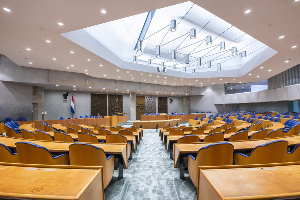 Regeringspartijen zetten druk: basisbeurs snel omhoog, kritischer op internationals