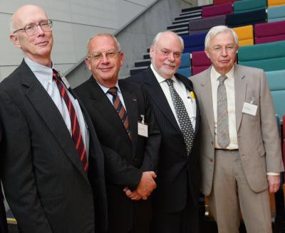 Topkwartet, van rechts af Lehn,Stoddart, Reinhoudt en Whitesides.